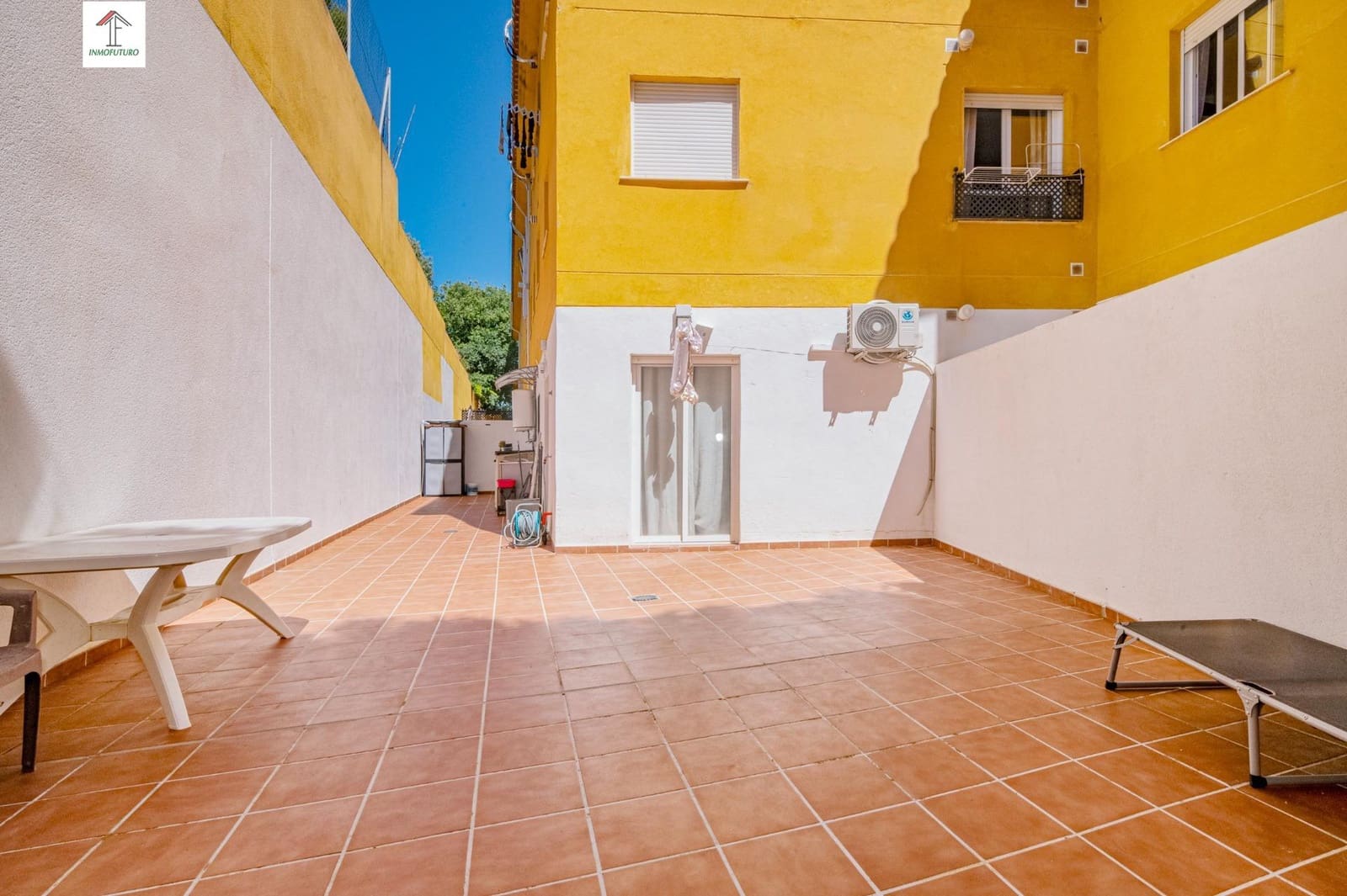 2 bedroom Apartment for sale in La Zubia with garage - € 195,000 (Ref: 9860051)