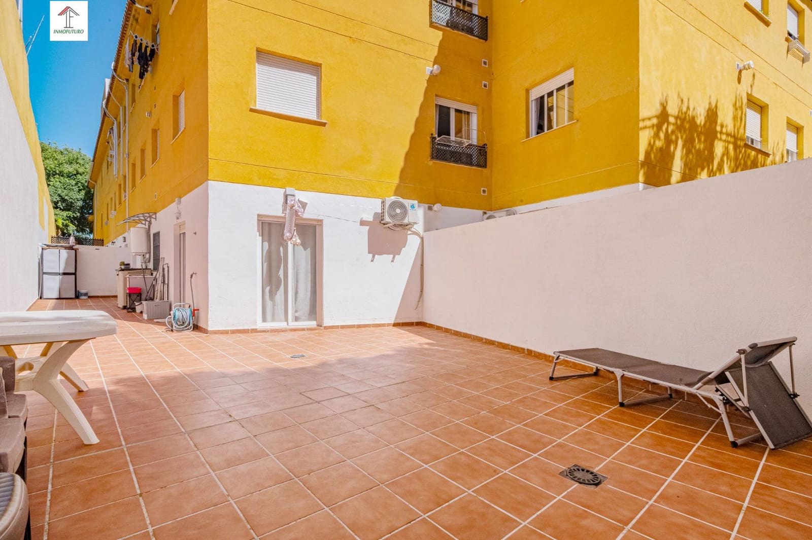 2 bedroom Apartment for sale in La Zubia with garage - € 195,000 (Ref: 9860051)