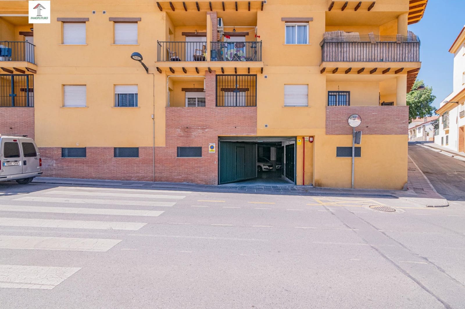 2 bedroom Apartment for sale in La Zubia with garage - € 195,000 (Ref: 9860051)