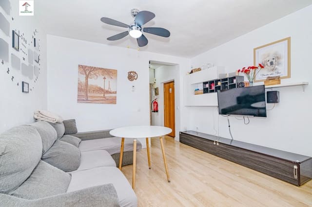 3 soveværelse Lejlighed til salg i Poligono Cartuja - La Paz, Granada by - € 124.500 (Ref: 9866949)