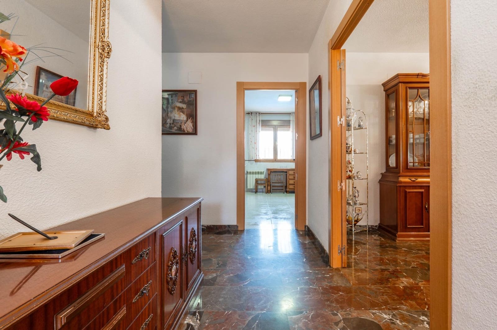 6 soverom Villa til salgs i Otura med svømmebasseng garasje - € 399 000 (Ref: 9868539)