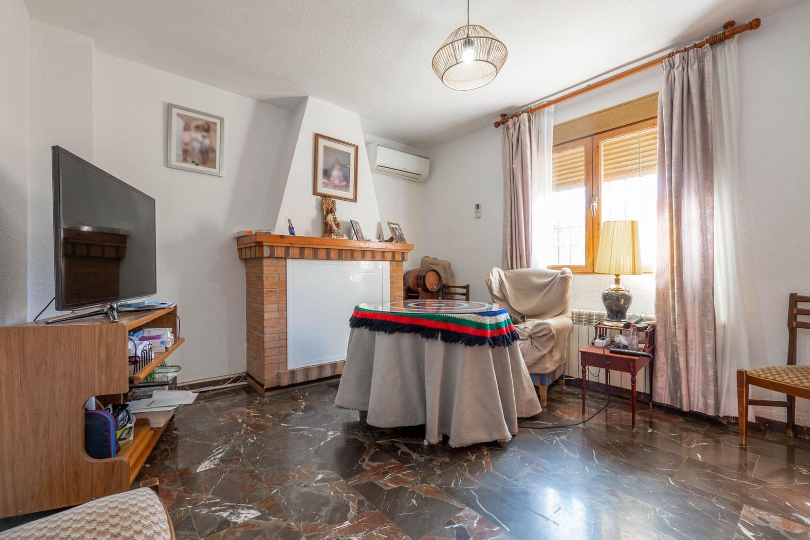 6 soverom Villa til salgs i Otura med svømmebasseng garasje - € 399 000 (Ref: 9868539)