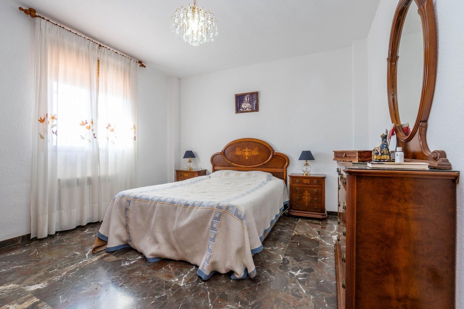 6 soverom Villa til salgs i Otura med svømmebasseng garasje - € 399 000 (Ref: 9868539)