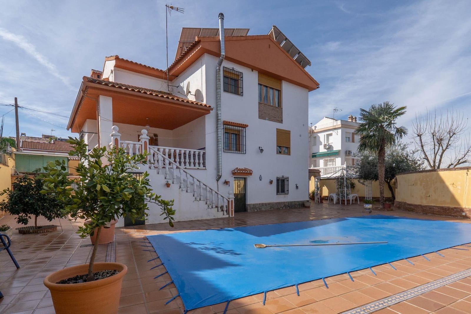 6 soverom Villa til salgs i Otura med svømmebasseng garasje - € 399 000 (Ref: 9868539)