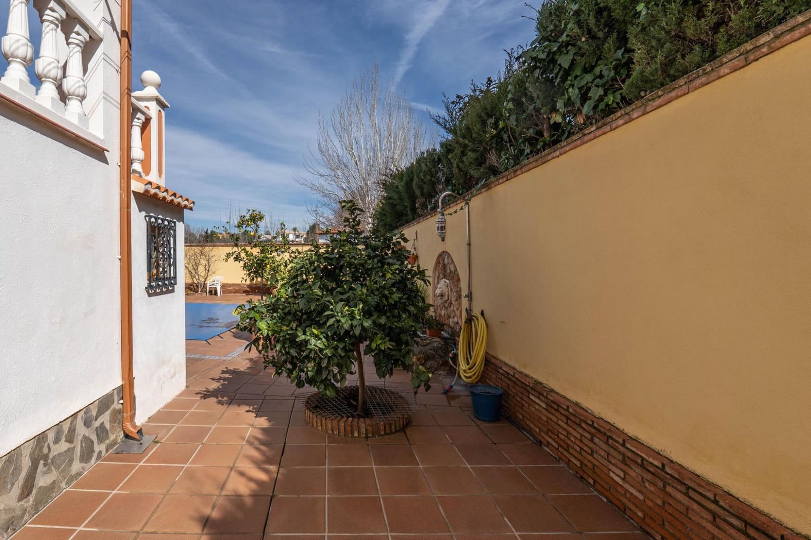 6 soverom Villa til salgs i Otura med svømmebasseng garasje - € 399 000 (Ref: 9868539)
