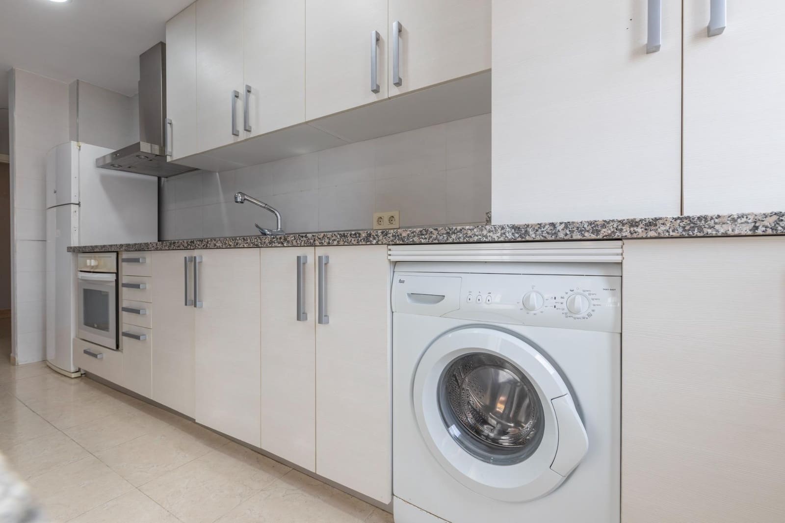 2 slaapkamer Penthouse te koop in Las Gabias - € 176.000 (Ref: 9868541)