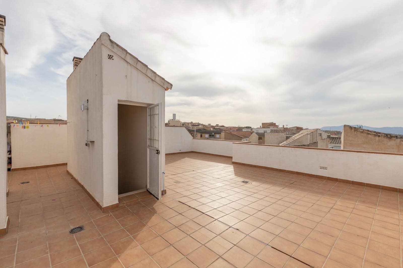 2 slaapkamer Penthouse te koop in Las Gabias - € 176.000 (Ref: 9868541)