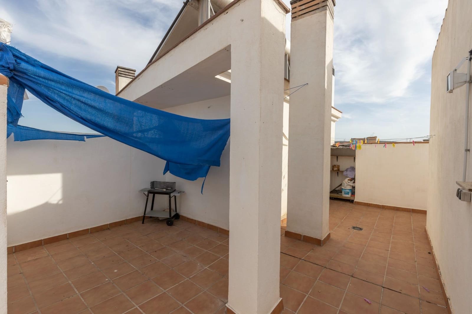 2 slaapkamer Penthouse te koop in Las Gabias - € 176.000 (Ref: 9868541)