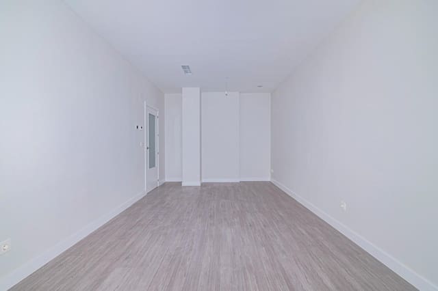 4 soveværelse Lejlighed til salg i Camino de Ronda - Rosaleda, Granada by med swimmingpool garage - € 385.000 (Ref: 9868542)