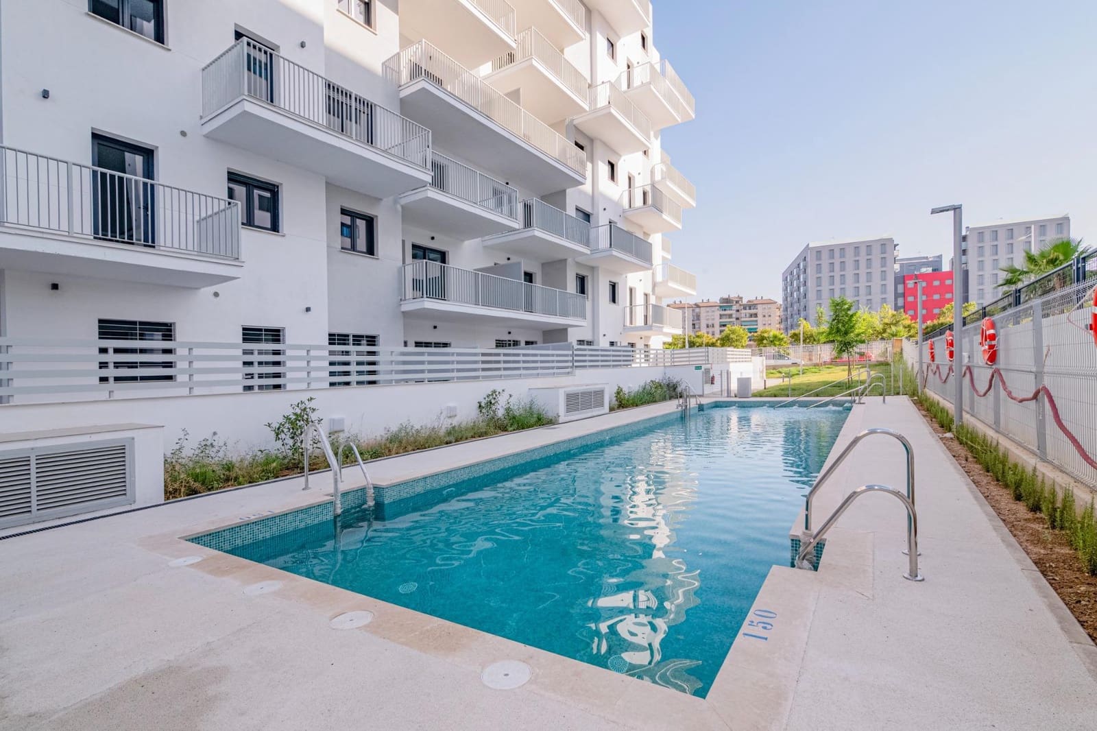 4 soveværelse Lejlighed til salg i Granada by med swimmingpool garage - € 385.000 (Ref: 9868542)
