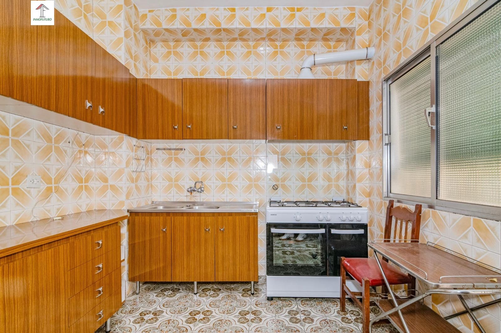 3 bedroom Townhouse for sale in Granada city with garage - € 198,000 (Ref: 9873439)