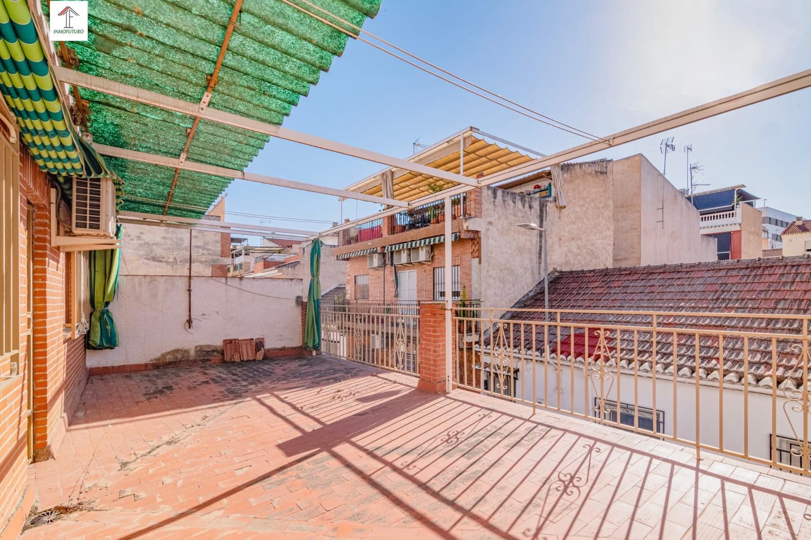 3 bedroom Townhouse for sale in Granada city with garage - € 198,000 (Ref: 9873439)
