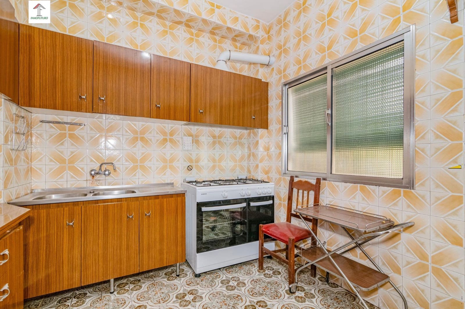 3 bedroom Townhouse for sale in Granada city with garage - € 198,000 (Ref: 9873439)