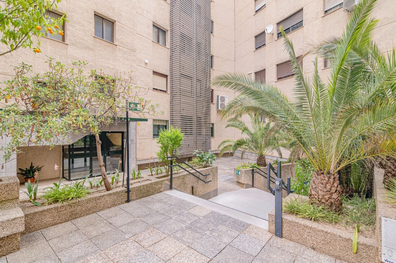 2 quarto Apartamento para venda em Granada cidade - 310 000 € (Ref: 9890331)