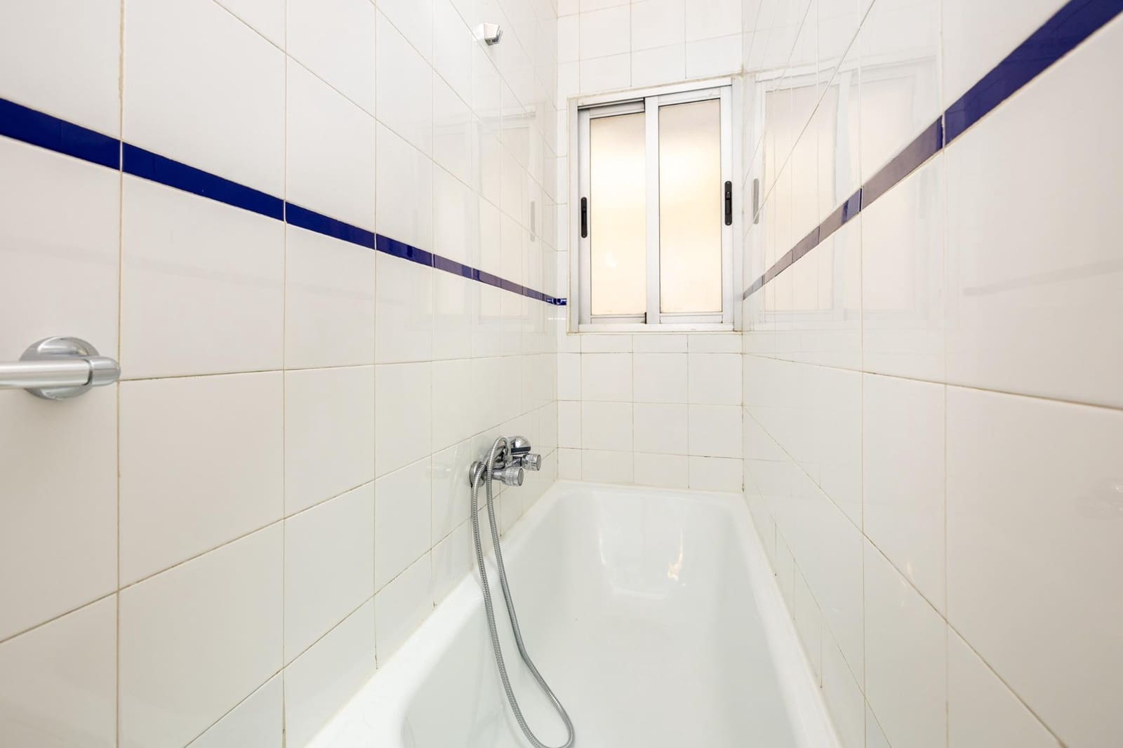 3 bedroom Flat for sale in Granada city - € 229,000 (Ref: 9892277)