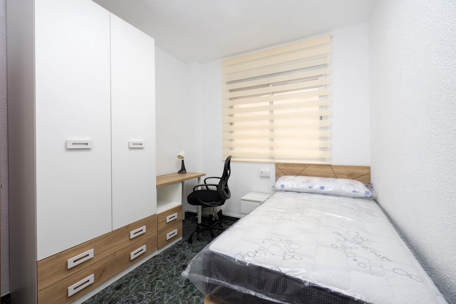 3 bedroom Flat for sale in Granada city - € 229,000 (Ref: 9892277)