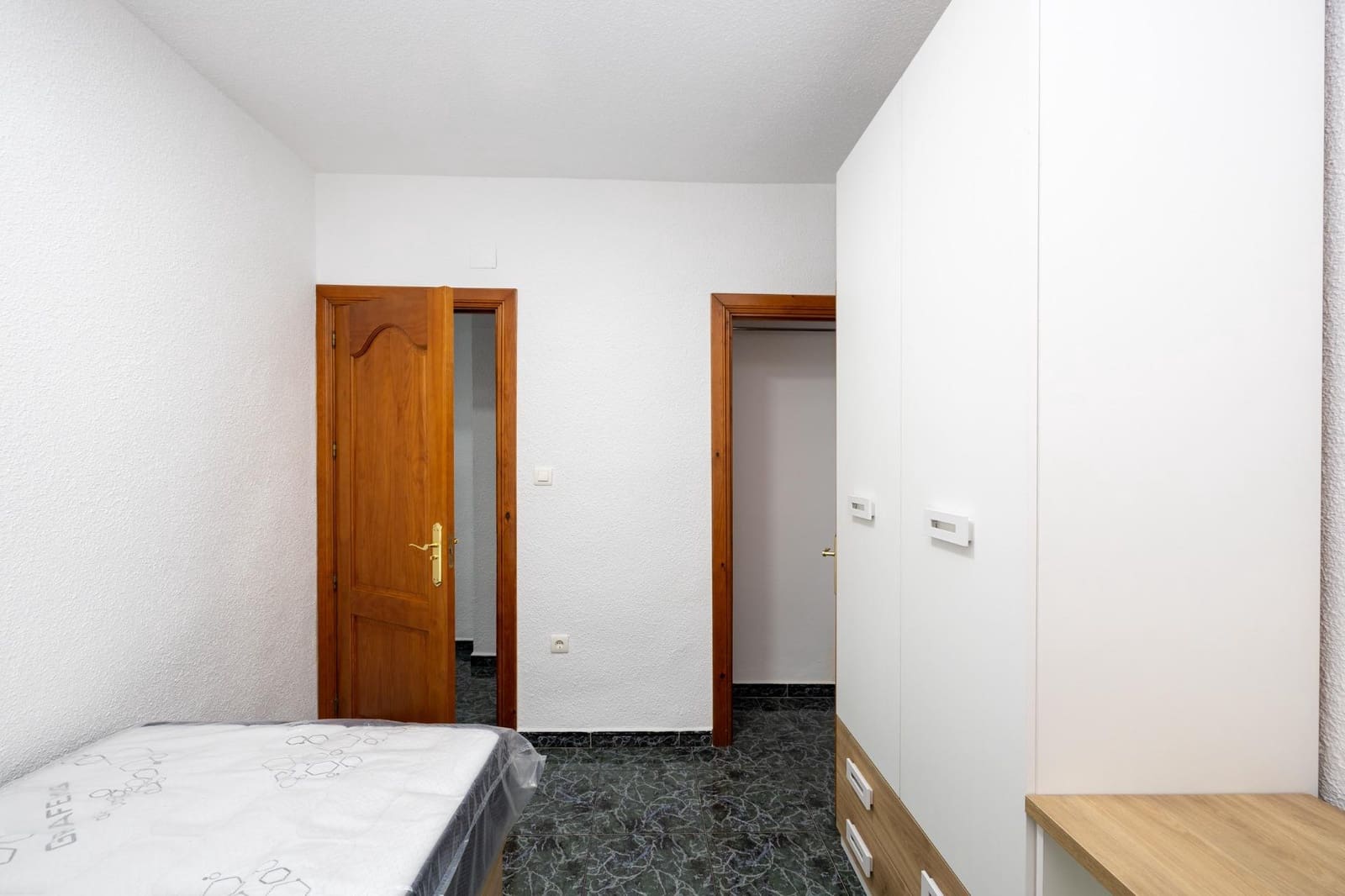 3 bedroom Flat for sale in Granada city - € 229,000 (Ref: 9892277)