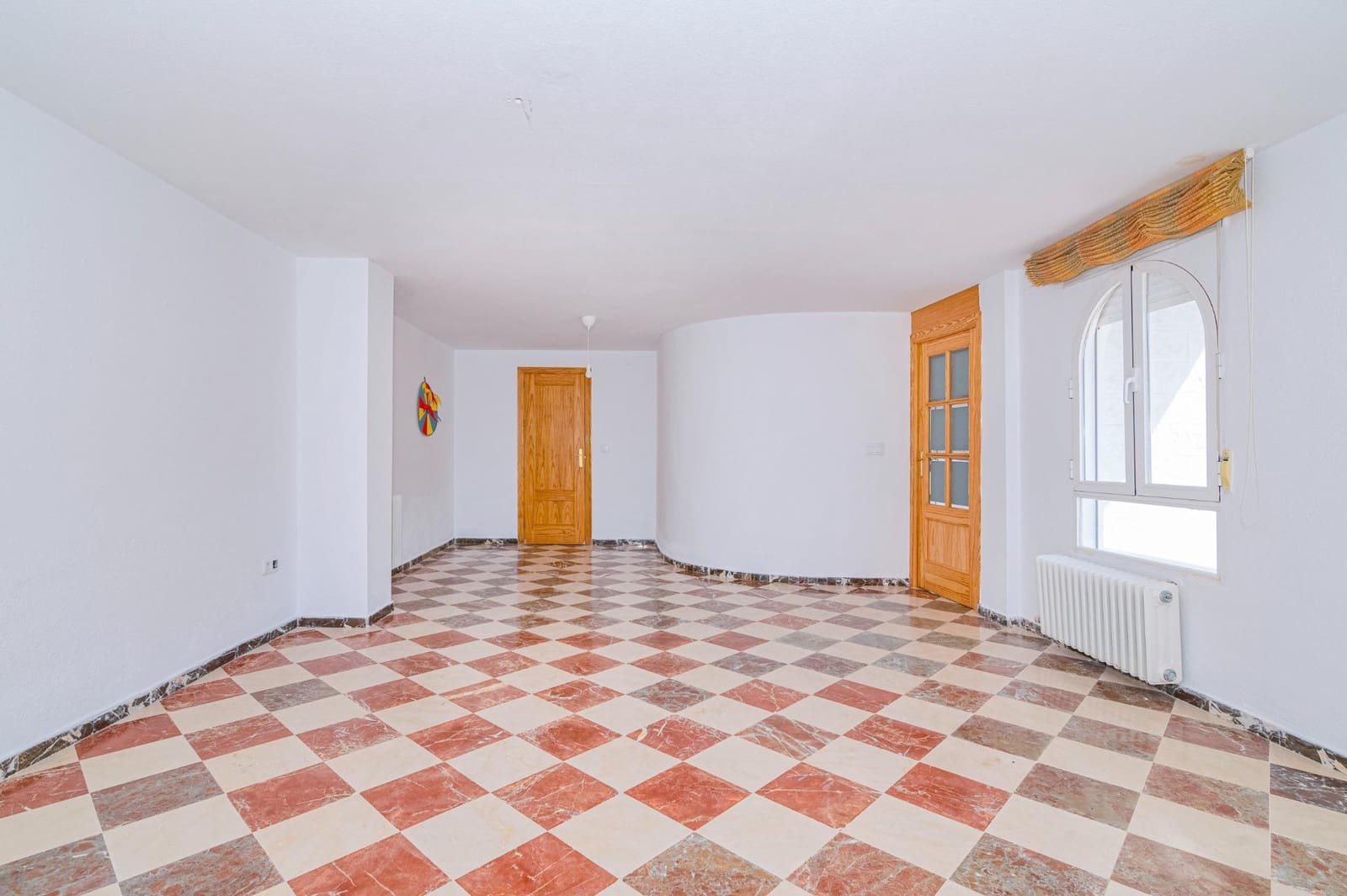 4 chambre Maison de Ville à vendre à Gojar avec garage - 259 500 € (Ref: 9892279)