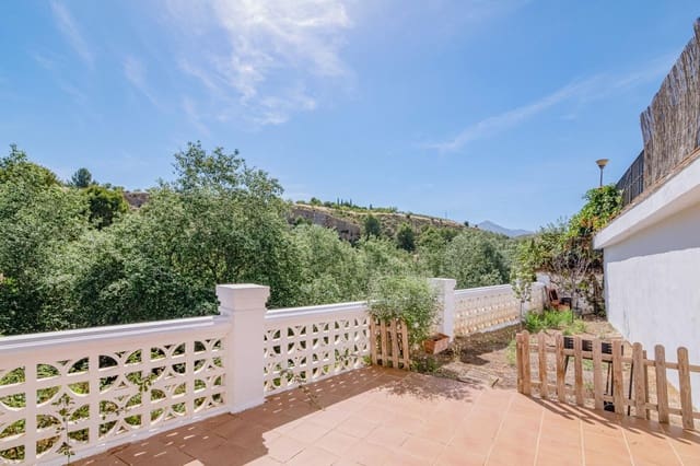 4 bedroom Townhouse for sale in Gójar with garage - € 259,500 (Ref: 9892279)