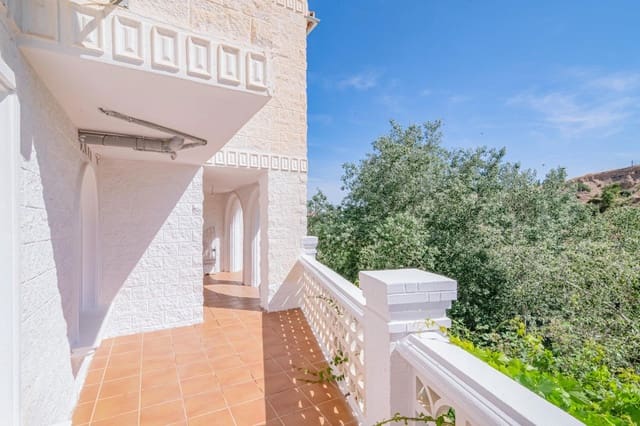 4 bedroom Townhouse for sale in Gójar with garage - € 259,500 (Ref: 9892279)
