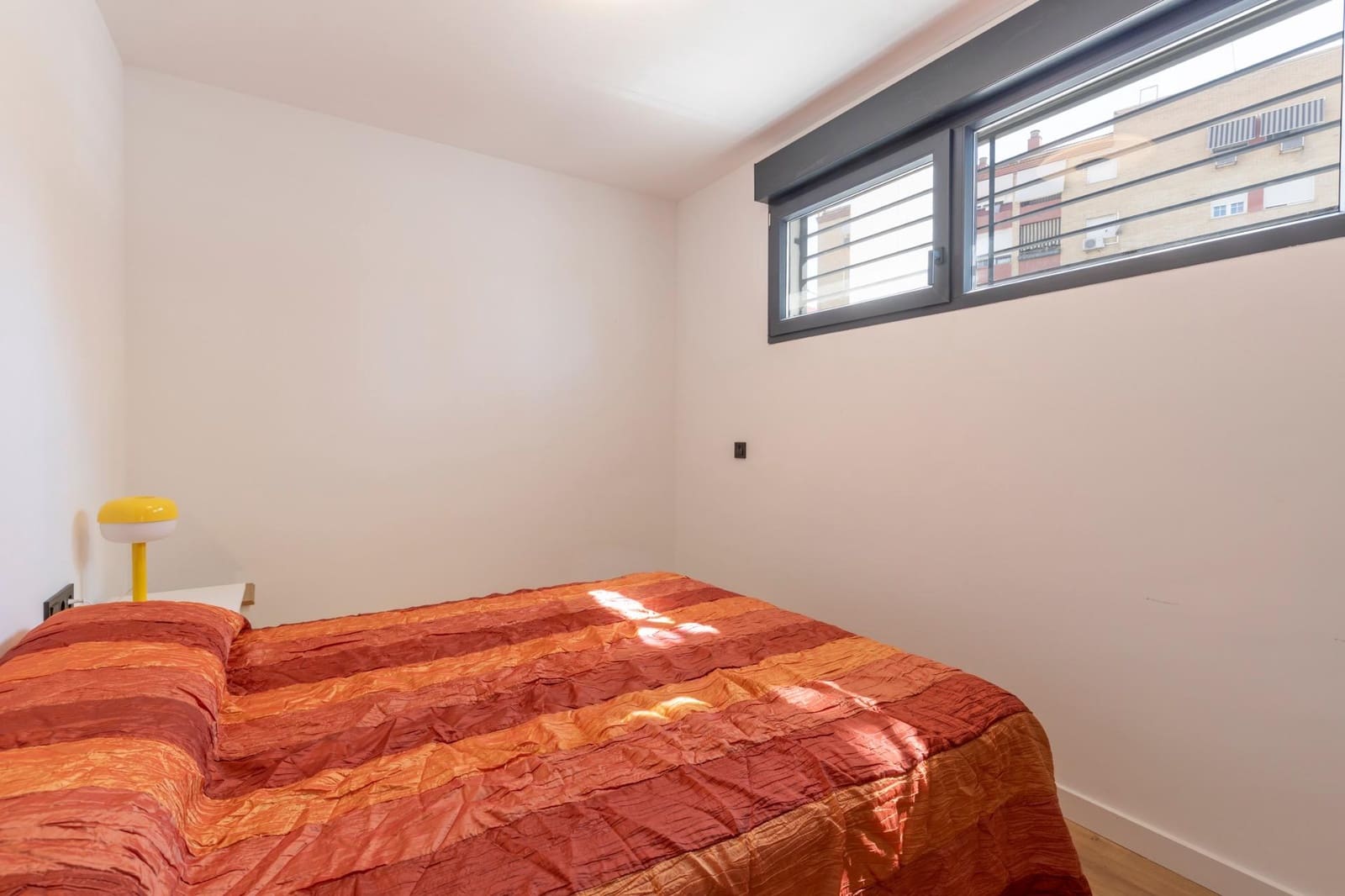 Apartamento de 2 habitaciones en Granada ciudad en venta con garaje - 249.900 € (Ref: 9892280)