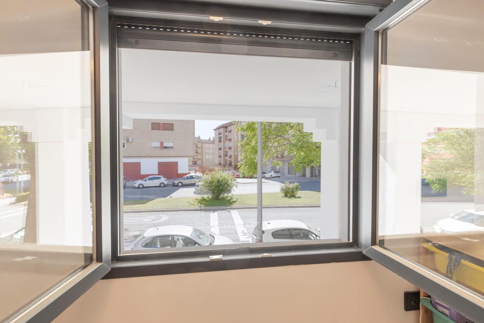 Apartamento de 2 habitaciones en Granada ciudad en venta con garaje - 249.900 € (Ref: 9892280)