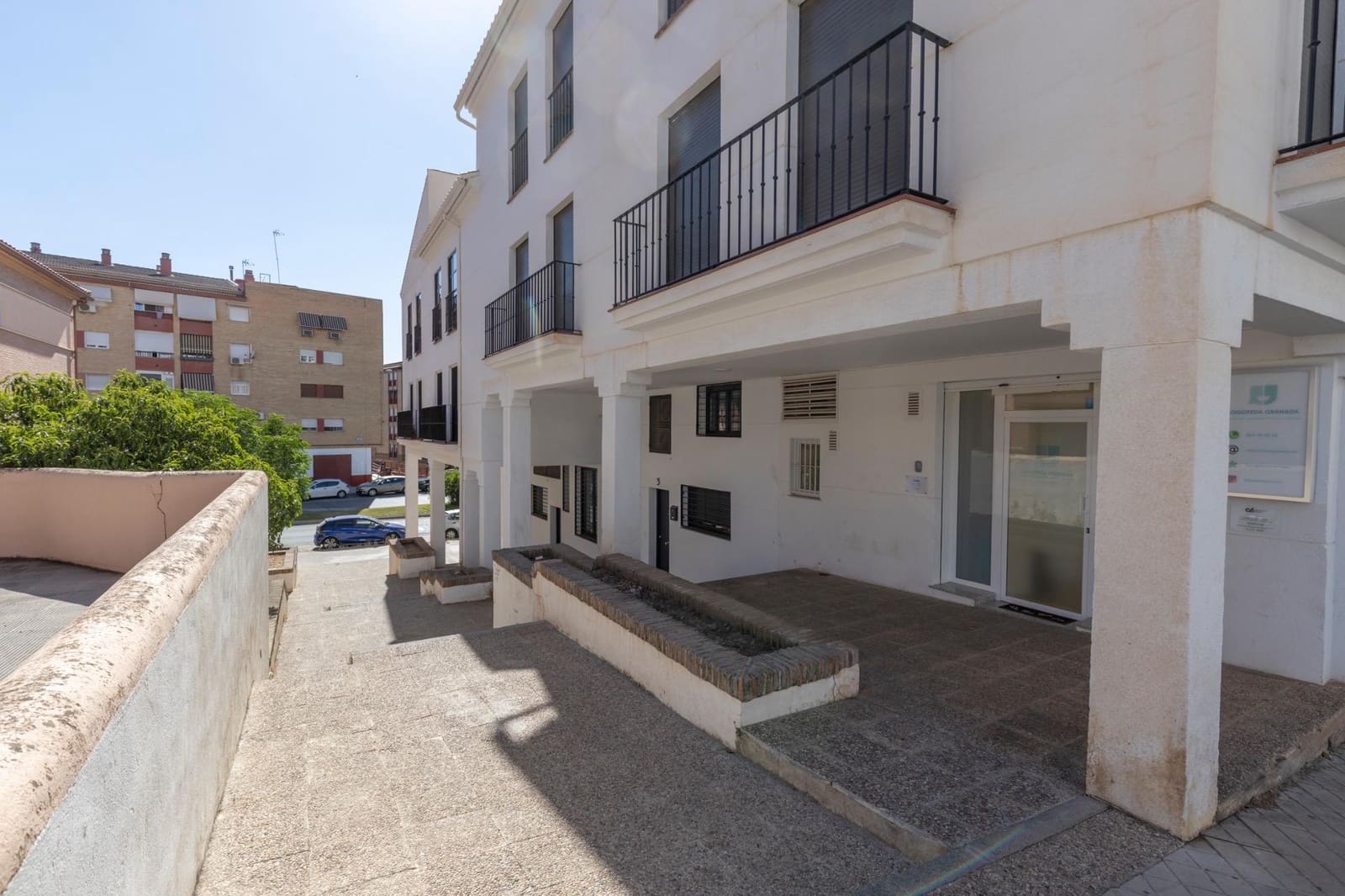 Apartamento de 2 habitaciones en Granada ciudad en venta con garaje - 249.900 € (Ref: 9892280)