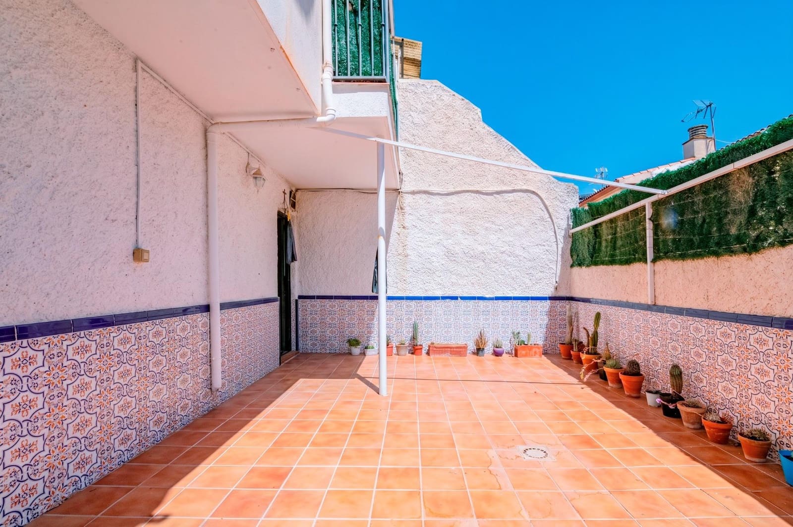4 Zimmer Reihenhaus zu verkaufen in Las Gabias mit Garage - 180.000 € (Ref: 9893807)