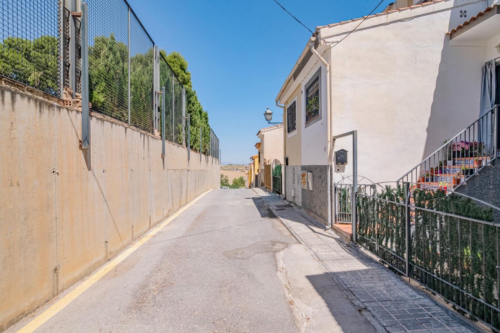 4 Zimmer Reihenhaus zu verkaufen in Las Gabias mit Garage - 180.000 € (Ref: 9893807)