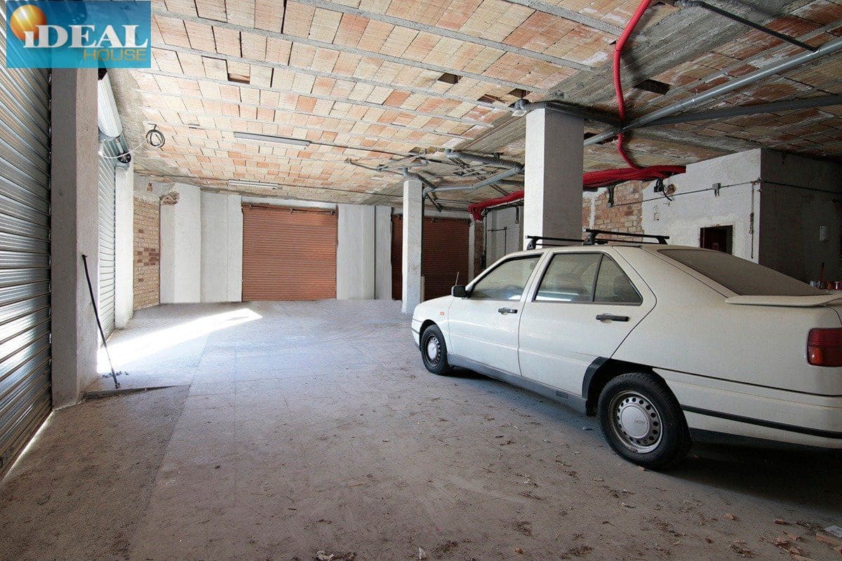 Erhverv til salg i Las Gabias - € 120.000 (Ref: 9433652)