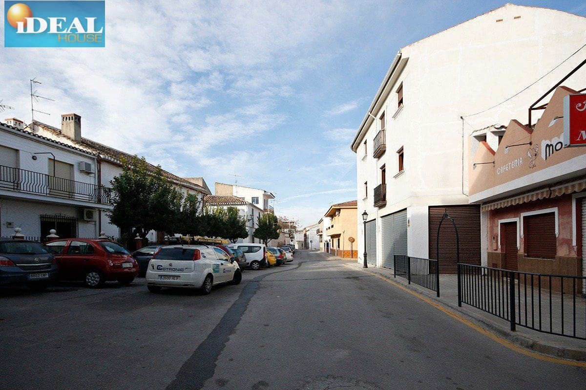 Erhverv til salg i Las Gabias - € 120.000 (Ref: 9433652)