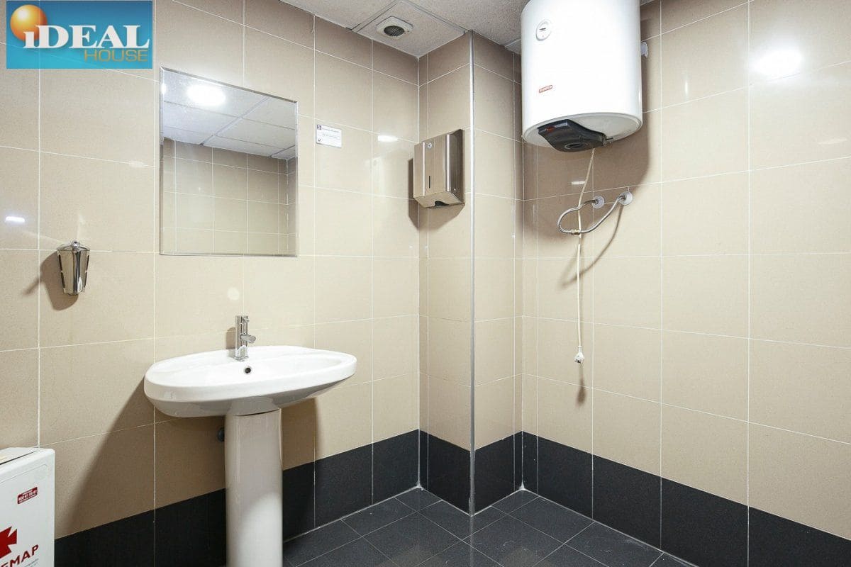 Commercial for sale in Armilla with garage - € 1,800,000 (Ref: 9433654)