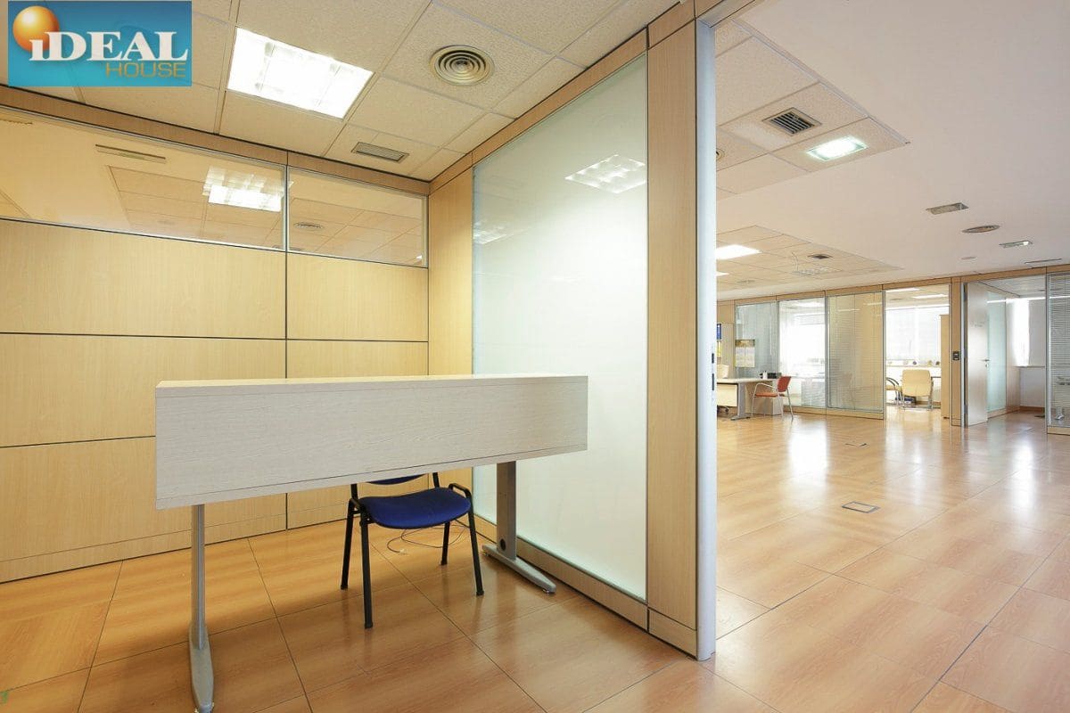 Commercial for sale in Armilla with garage - € 1,800,000 (Ref: 9433654)