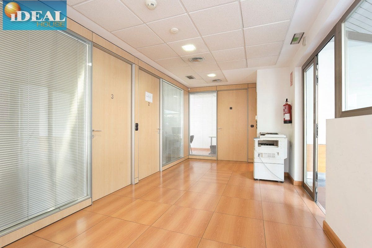 Commercial for sale in Armilla with garage - € 1,800,000 (Ref: 9433654)