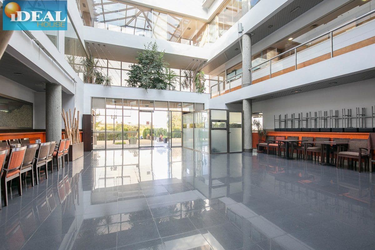 Commercial for sale in Armilla with garage - € 1,800,000 (Ref: 9433654)