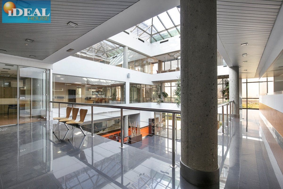 Commercial for sale in Armilla with garage - € 1,800,000 (Ref: 9433654)