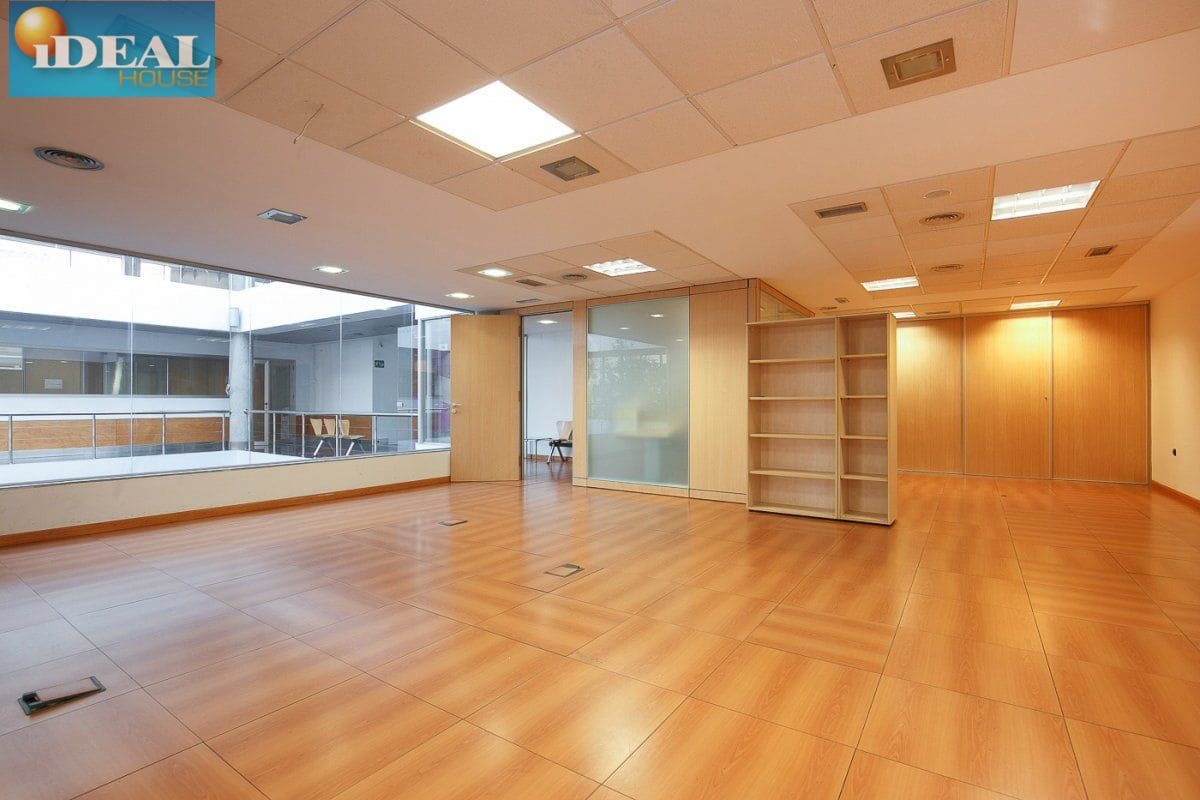 Commercial for sale in Armilla with garage - € 1,800,000 (Ref: 9433654)