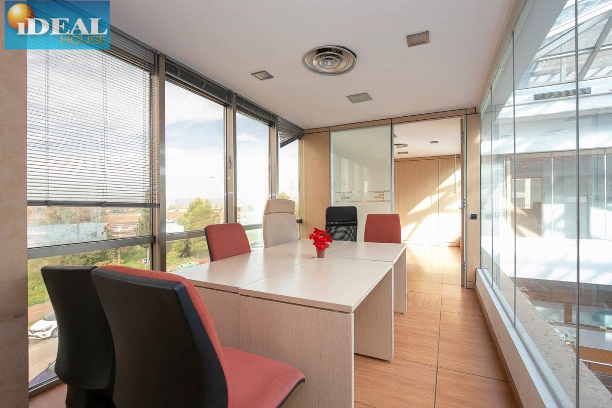 Commercial for sale in Armilla with garage - € 1,800,000 (Ref: 9433654)