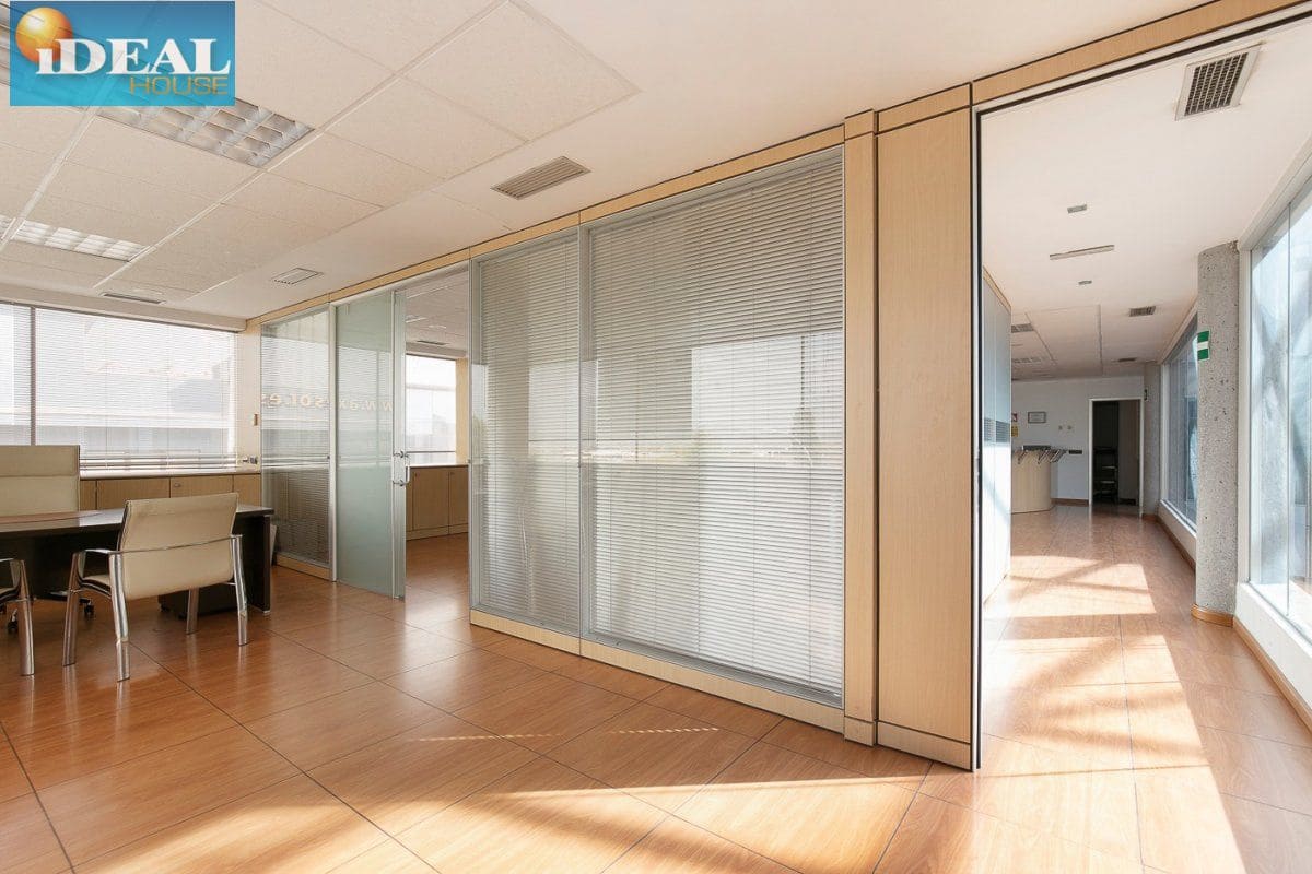 Commercial for sale in Armilla with garage - € 1,800,000 (Ref: 9433654)