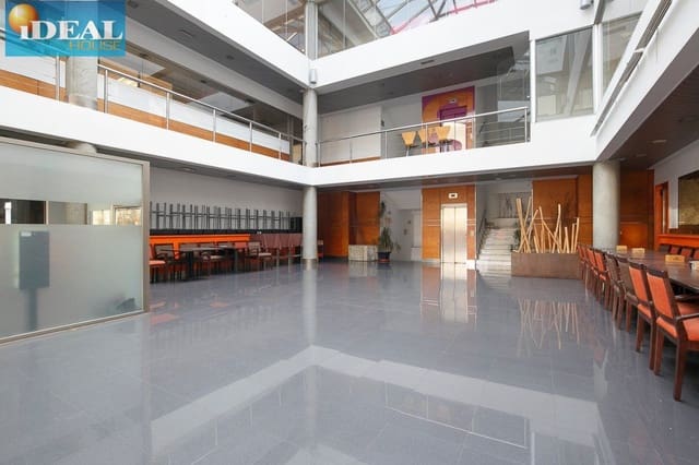 Kommersiell till salu i Armilla med garage - 1 800 000 € (Ref: 9433654)