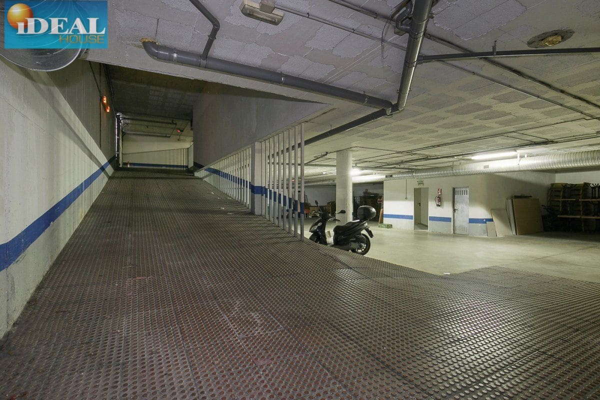 Commercial for sale in Armilla with garage - € 1,800,000 (Ref: 9433654)