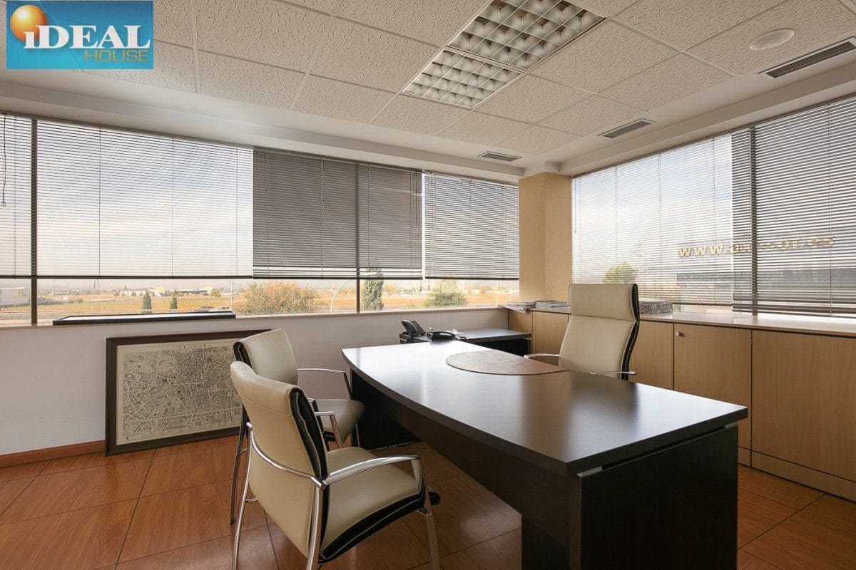 Commercial for sale in Armilla with garage - € 1,800,000 (Ref: 9433654)