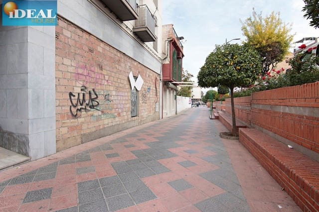 Kaupallinen myytävänä paikassa Armilla - 80 000 € (Ref: 9433655)