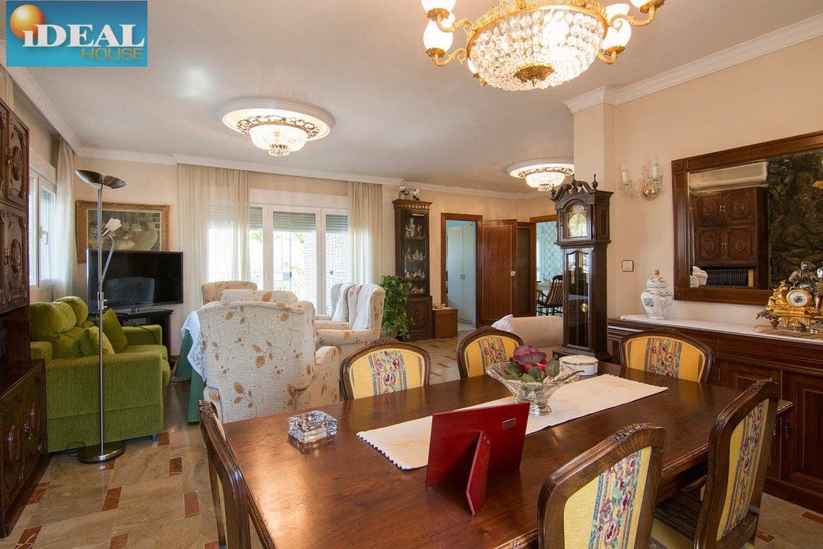 4 bedroom Villa for sale in Monachil with pool garage - € 415,000 (Ref: 9433656)