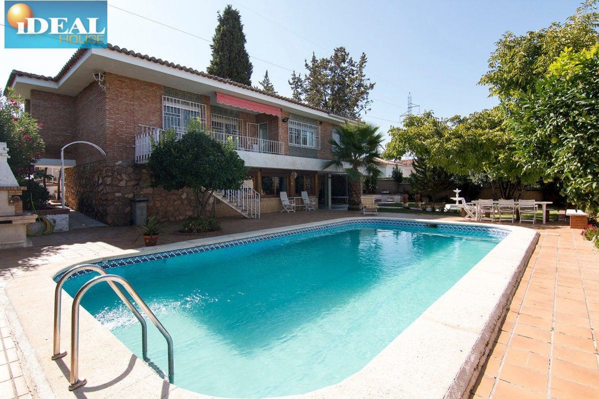 4 bedroom Villa for sale in Monachil with pool garage - € 415,000 (Ref: 9433656)