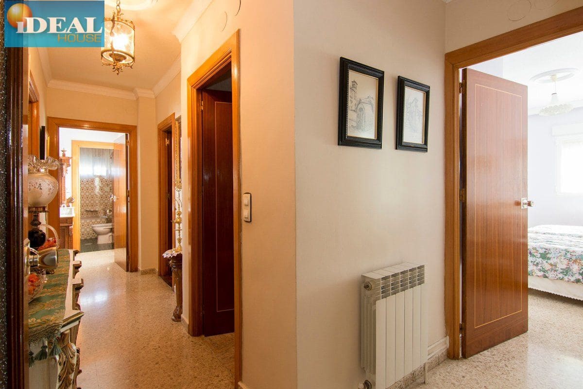 4 bedroom Villa for sale in Monachil with pool garage - € 415,000 (Ref: 9433656)