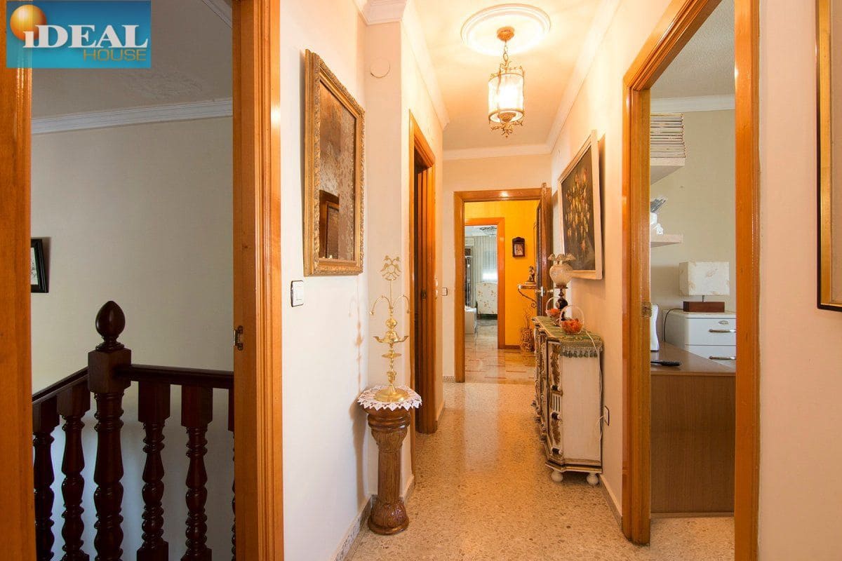 4 bedroom Villa for sale in Monachil with pool garage - € 415,000 (Ref: 9433656)