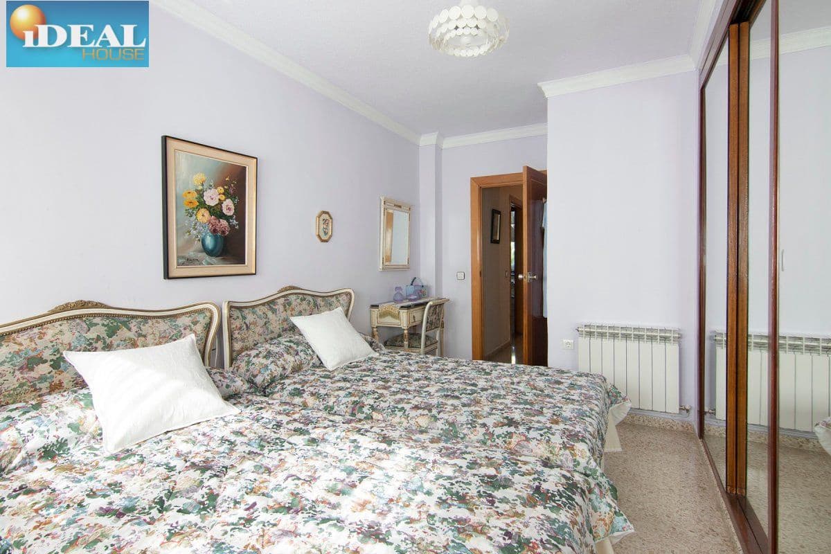 4 bedroom Villa for sale in Monachil with pool garage - € 415,000 (Ref: 9433656)