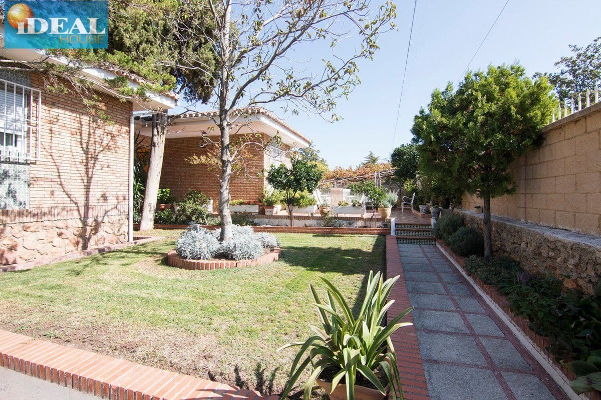 4 bedroom Villa for sale in Monachil with pool garage - € 415,000 (Ref: 9433656)