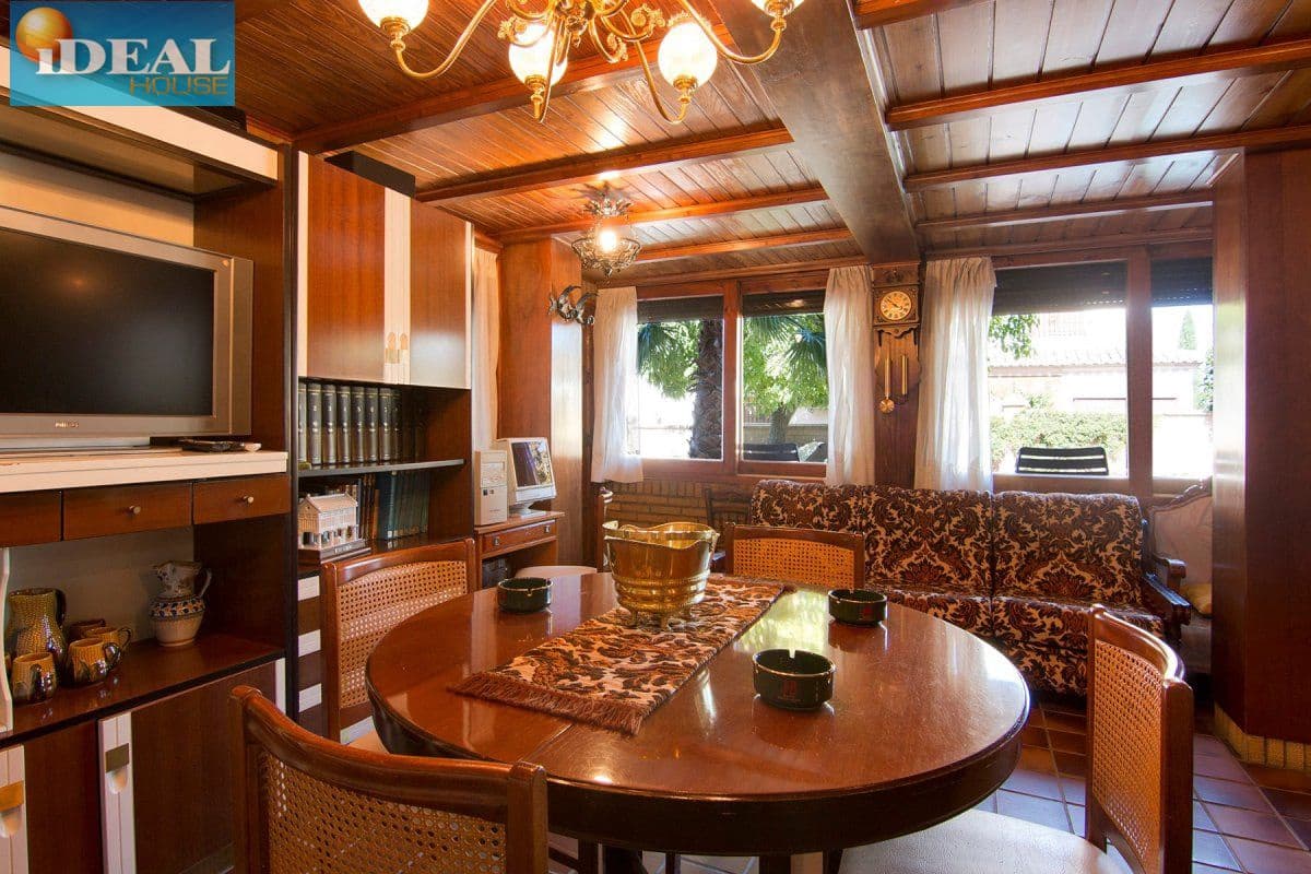 4 bedroom Villa for sale in Monachil with pool garage - € 415,000 (Ref: 9433656)